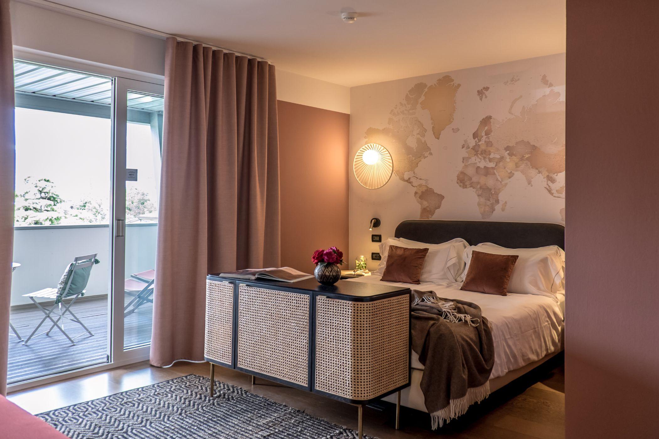 Hotel Luise Riva del Garda Esterno foto