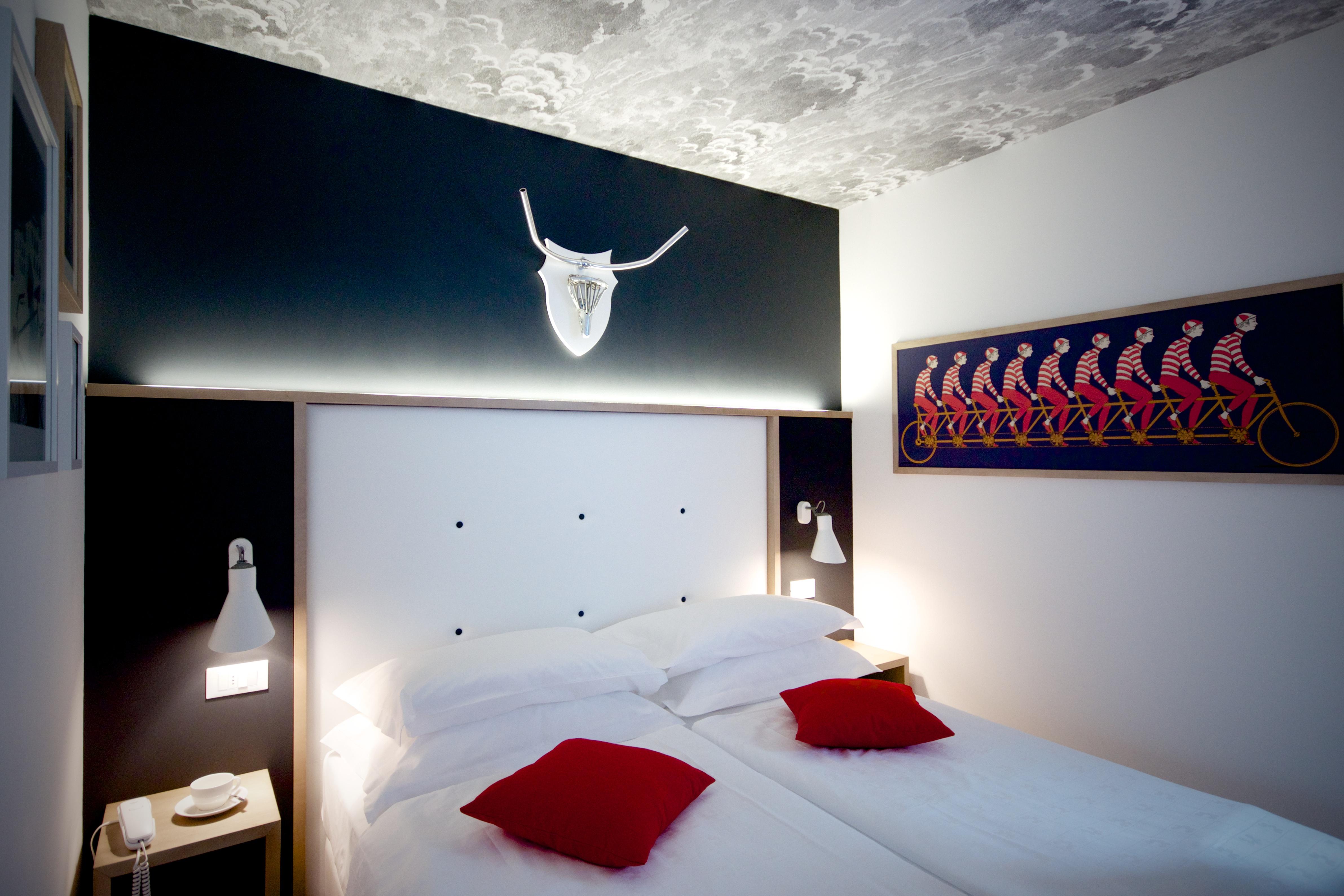 Hotel Luise Riva del Garda Esterno foto