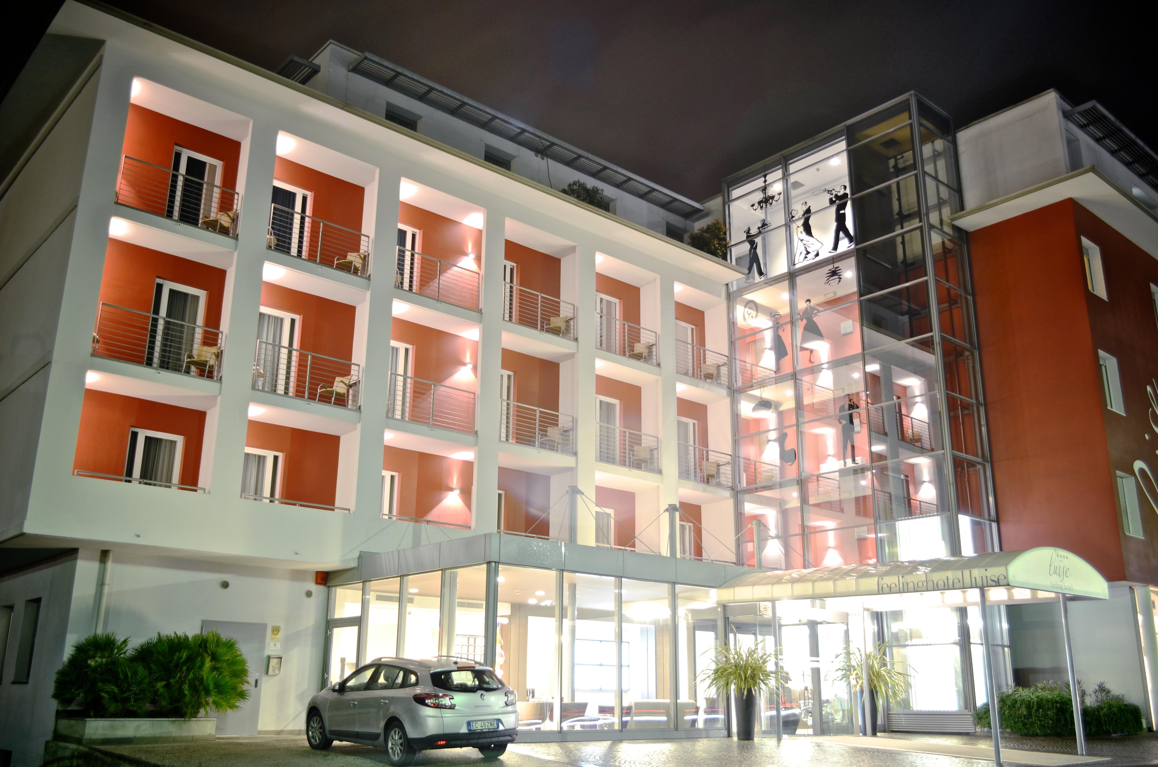 Hotel Luise Riva del Garda Esterno foto