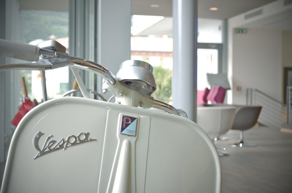 Hotel Luise Riva del Garda Esterno foto