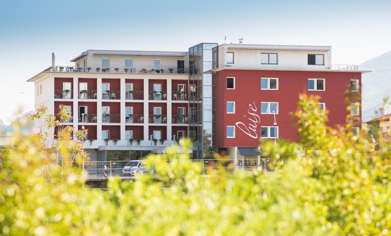 Hotel Luise Riva del Garda Esterno foto